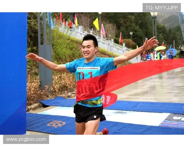 极限挑战与人生哲学：黄军的深度对话与运动探索之旅