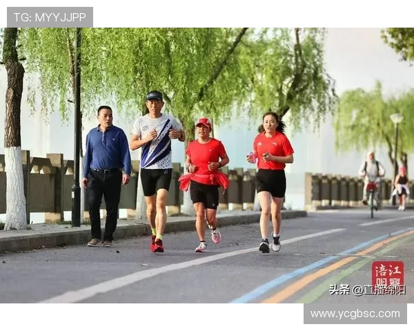 以全民健身为核心推动健康中国建设促进体育运动融入日常生活