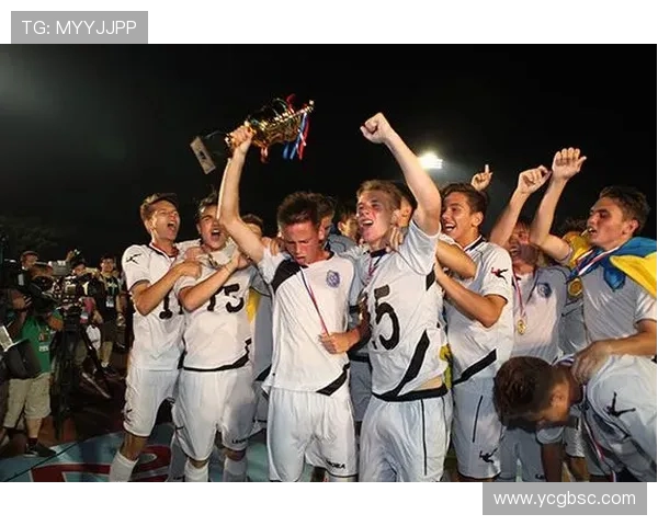 哈雷斯彻与苏黎世的激烈对决揭示了足球战术的新趋势与球队实力的较量 哈雷斯彻与苏黎世的激烈对决揭示了足球战术的新趋势与球队实力的较量